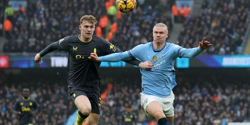 Everton vs Manchester City đều có những áp lực riêng