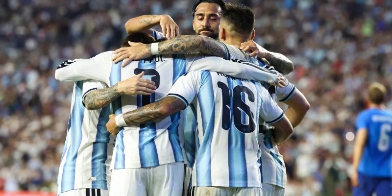 Argentina được đánh giá cao hơn hẳn đối thủ